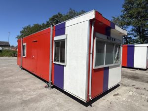 Grote houten kantoorunit 10x3 meter